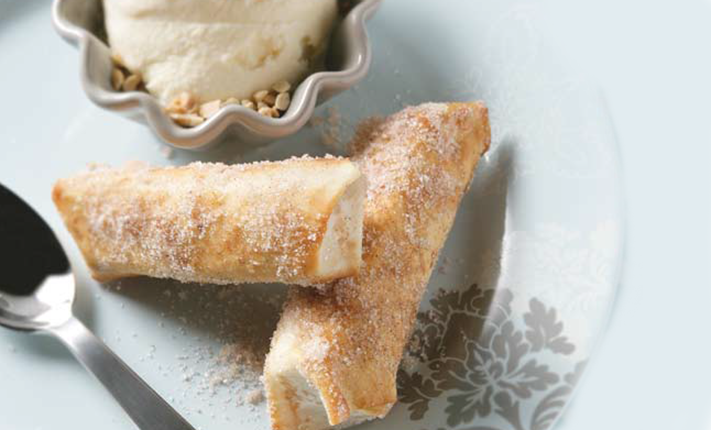 Banana-fritters-wrapped-in-mountain-bread-served-with-ice-cream